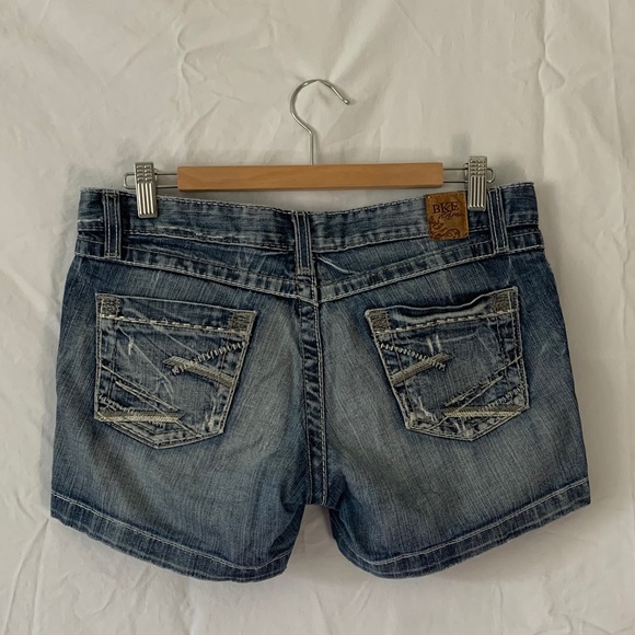 Jean shorts - Picture 4 of 5